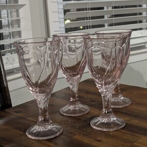 Noritake  Pink Sweet Swirl Glasses, Set Of 4 Goblets